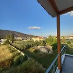 度假居 Wooden 埃尔米奥尼